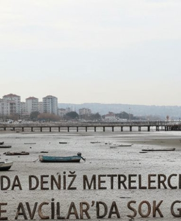 Marmarada-Deniz-Metrelerce-Cekildi-Silivri-ve-Avcilarda-Sok-Goruntu-gemini