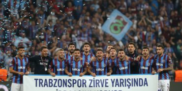 Trabzonspor-Zirve-Yarisinda-Iddiasini-Koruyor-gemini