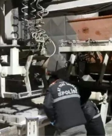 Burdur’da İş Kazası: İşçi Makineye Sıkıştı
