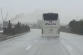 Antalya-Isparta Yolunda Tehlike: Kaza Yapan Firmanın Otobüsü Hızla Görüntülendi