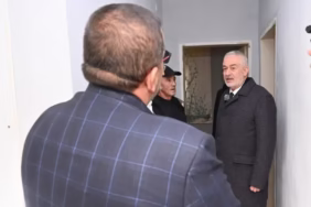 Başkan Başdeğirmen’den Gelendost Yenice’de Yangınzedeye Ev Desteği