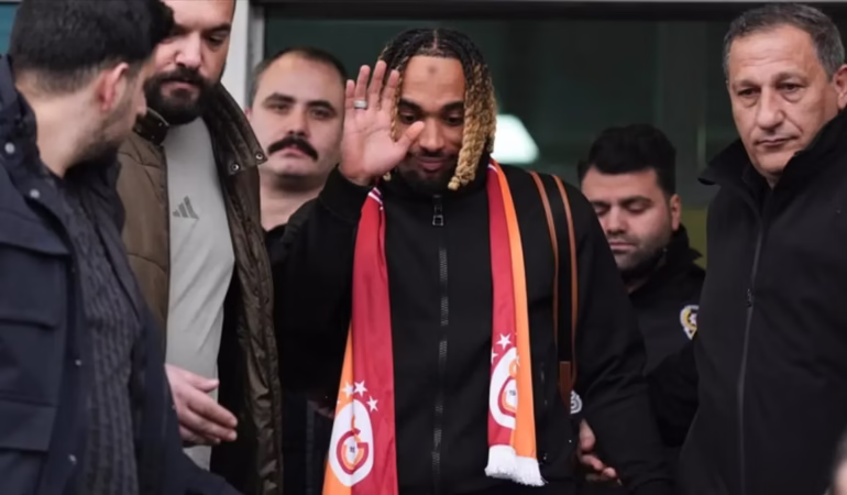 Galatasaray Sacha Boey’i Bayern Münih’ten Kiraladığını Resmen Duyurdu