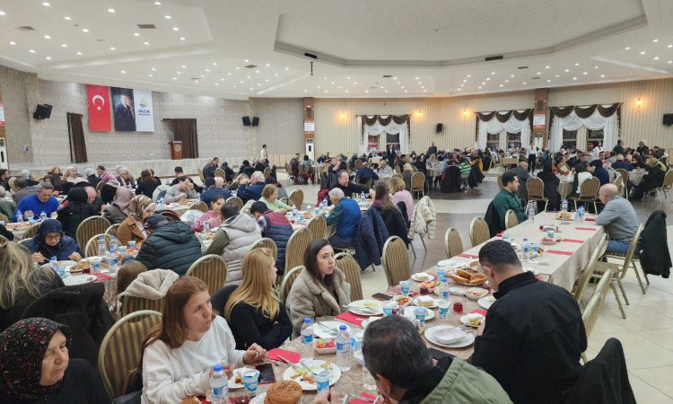 Gölcük’te Şehit ve Gazi Aileleri İçin Anlamlı İftar Programı