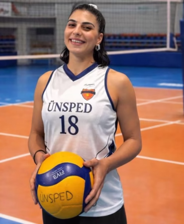 Ispartalı Voleybolcu Melis Korkmaz Ünsped Spor'a Transfer Oldu
