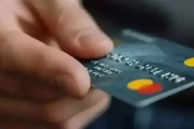 Kredi Kartı Limitleri Düşüyor: Yapılandırma ve Yeni Gelir Şartı Detayları