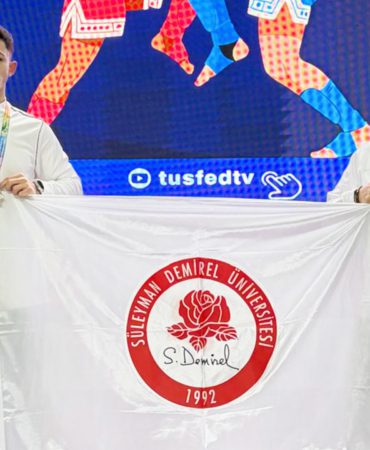 SDÜ Öğrencisi Burak Çümen Muay Thai’de Türkiye İkincisi Oldu