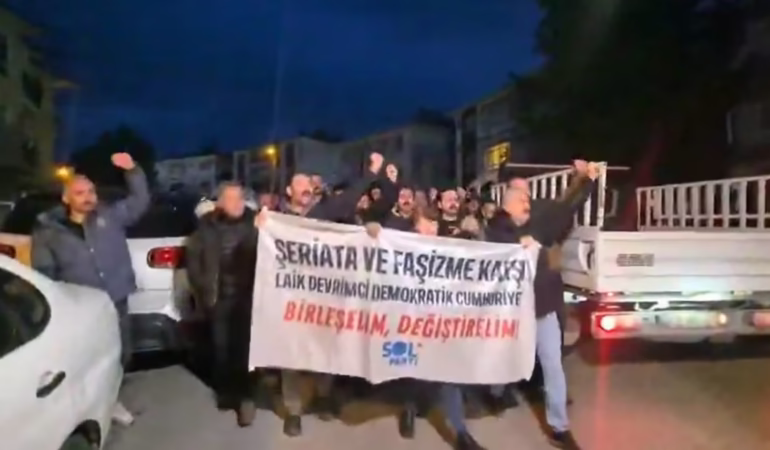 SOL Parti Keçiören’de Polis Barikatını Aşarak Protesto Düzenledi