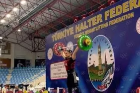 Tokat'taki Halter Şampiyonasında Rekor ve Madalya Başarısı