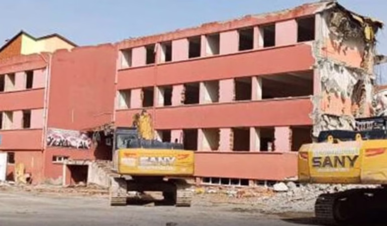 100 Milyon TL'lik KAB Ortaokulu İnşaatı İçin İmzalar Atıldı