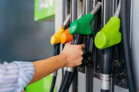 Akaryakıta Çifte Zam Yolda: Benzin ve Motorin Fiyatları Ne Kadar Olacak?