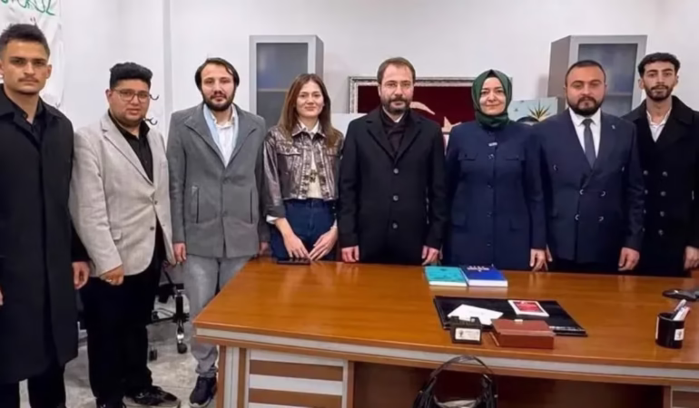 Bakan Kaya'dan AK Parti Isparta İl Teşkilatına Büyük Övgü