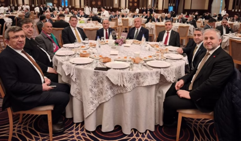Başkan Ahmet Tural Cumhurbaşkanlığı Esnaf İftarına Katıldı
