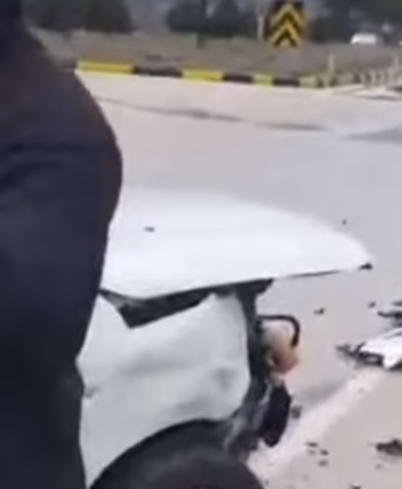 Eğirdir Yolu Atabey Kavşağında Trafik Kazası: 4 Kişi Yaralandı