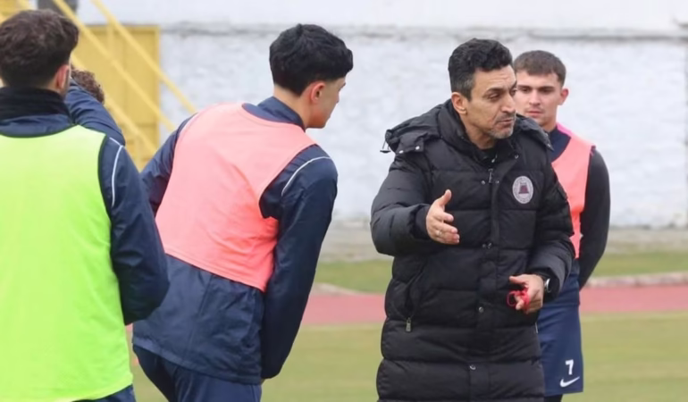 Isparta 32 Spor Teknik Direktörü Bozkurt: Galibiyet Şehre Armağan