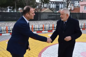 Isparta Başkanı Başdeğirmen'den Minik Öğrencilere Anlamlı Sürpriz