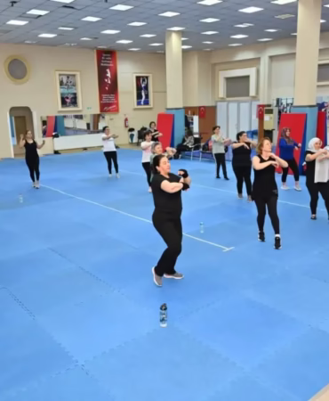 Isparta Belediyesi’nden Kadınlara Özel Ücretsiz Zumba Kursu