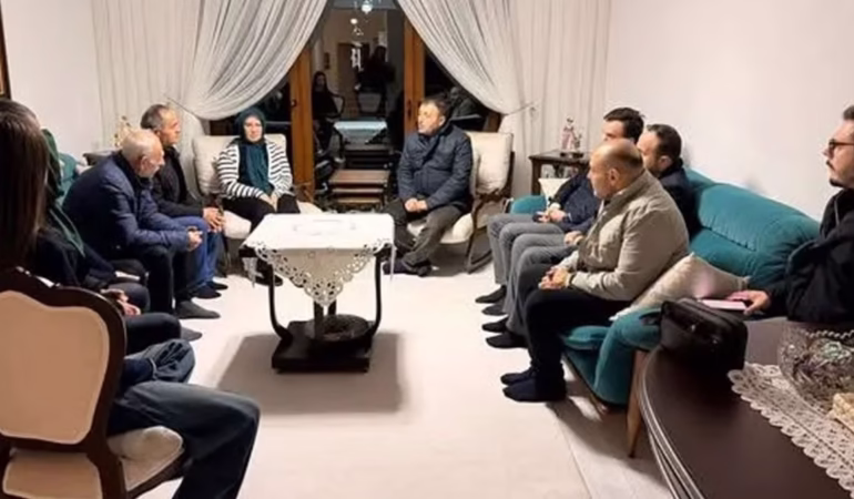 Isparta Milletvekili Zabundan Şehit Binbaşı Taştekinin Ailesine Taziye