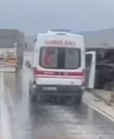 Isparta Yalvaç'ta Trafik Kazası: Yaralılar Hastaneye Sevk Edildi