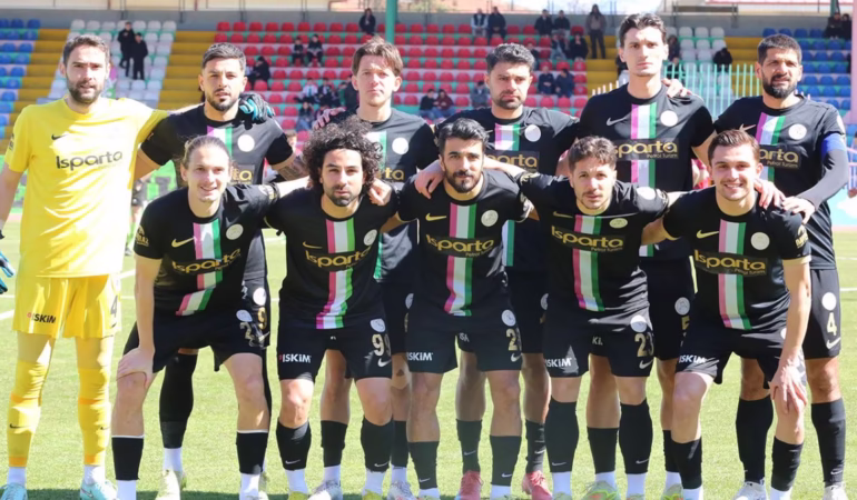 Isparta32spor TFF 2. Lig'de Evindeki Son Maçta Somaspor'u Ağırlıyor