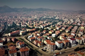 Isparta'da Ev Kiralarken İstenen Üç Kira Bedeli Şartına Tepki