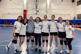 Isparta'da Evinin Sultanları Voleybol Turnuvası’nda Yarı Final Heyecanı