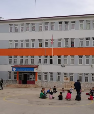 Isparta’da İlkokul Tuvaletinde Cinsel İstismar ve Darp İddiası