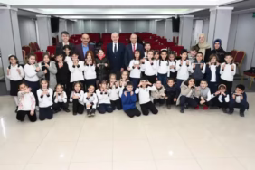 Isparta'da Minik Öğrencilerden Başkan Başdeğirmen'e Anlamlı Ziyaret