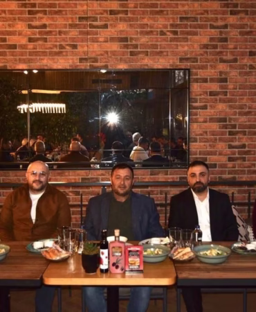 Isparta'da Müteahhitler Milletvekili Zabun ile İftarda Buluştu