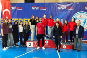 Ispartalı Kız Haltercilerden Ordu'da Gururlandıran Dayanışma