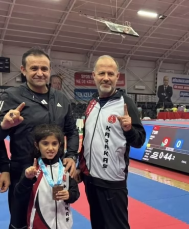 Ispartalı Zeynep Mila Öztekin Karatede Namağlup Türkiye Şampiyonu