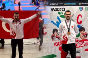 Milli Kickboksçu Oğuzhan Çelik'ten İtalya'da Dünya Üçüncülüğü