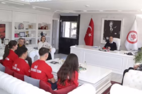 SDÜ Rektörü Saltan, Kick Boks ve Muay Thai Şampiyonlarını Kabul Etti