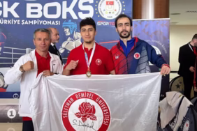 SDÜ'lü Hamit Ertunç Kick Boks Türkiye Şampiyonası'nda Altın Madalya Kazandı