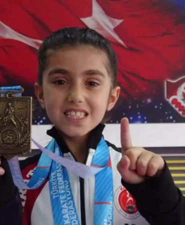 7 Yaşındaki Minik Sporcu Zeynep Karatede Türkiye Şampiyonu Oldu