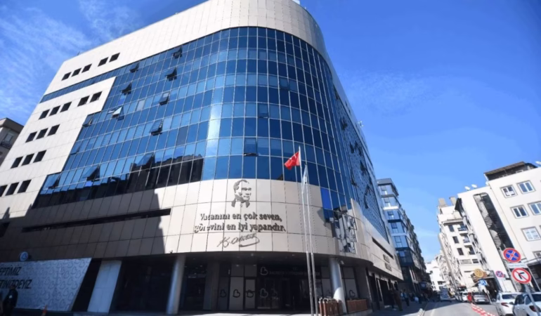 Balıkesir ve Isparta Belediyelerinin Faaliyet Raporlarında Çarpıcı Fark