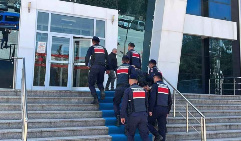 Bucak'ta Sosyal Medya Üzerinden Tehdit Savuran Şüpheliye Ev Hapsi