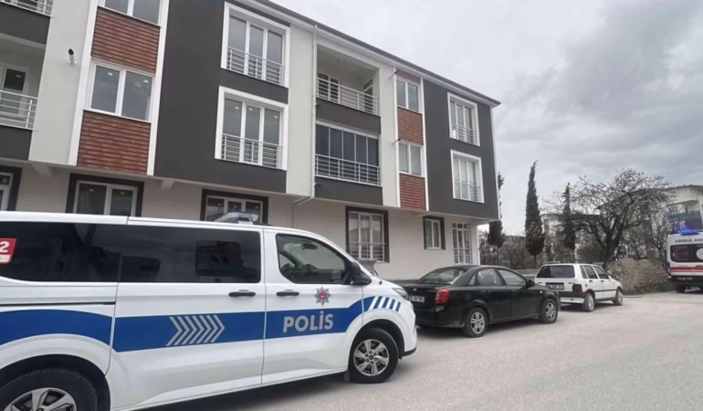 Burdur'da Şüpheli Ölüm: 79 Yaşındaki Kadın Evinde Cansız Halde Bulundu