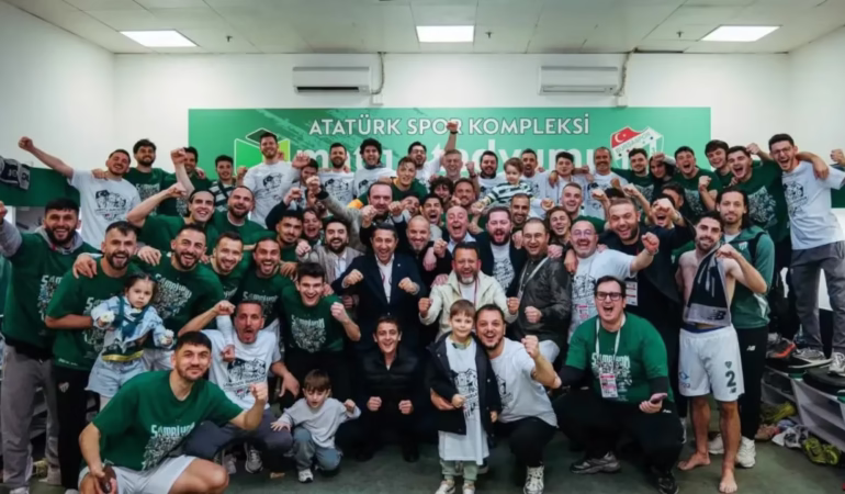 Bursaspor Şampiyon, Isparta 32 Spor'un Play-Off Kaderi Son Haftada