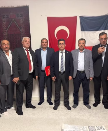 CHP Isparta Vekili Halıcı'dan Fransa'da Gurbetçi Temasları