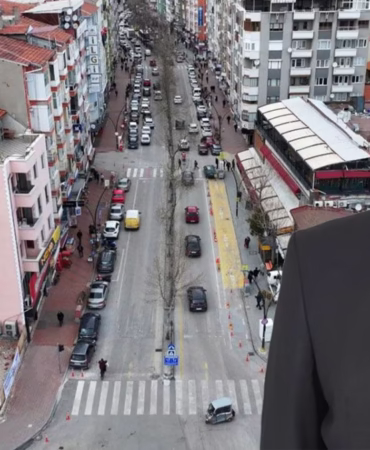 Cumhuriyet Caddesi Yenileniyor: 56 Ağaç Kesilmeden Taşınacak