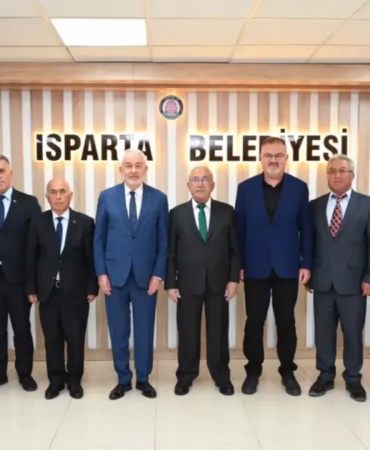 Gönen Heyetinden Isparta Başkanı Başdeğirmen'e Hizmet Teşekkürü