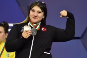 Halterde Dünya Şampiyonu Fatmagül Çevik Avrupa Şampiyonluğu İçin Podyumda