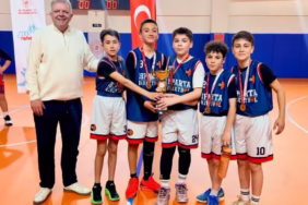 Isparta 3x3 Basketbol Şampiyonu Nazmiye Demirel Ortaokulu Oldu