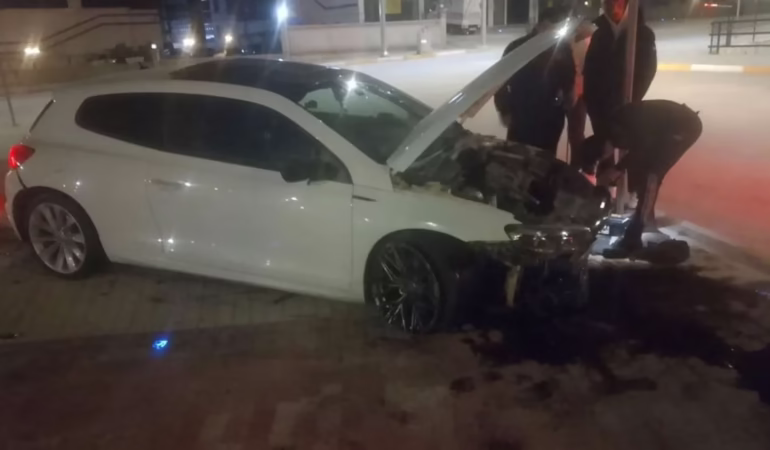 Isparta Deregümü'nde Trafik Kazası: Kontrolden Çıkan Alkollü Sürücü Yaralandı