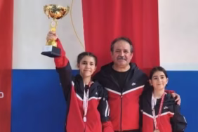 Isparta Masa Tenisinde Yalvaçlı Kızlar Namağlup Şampiyon