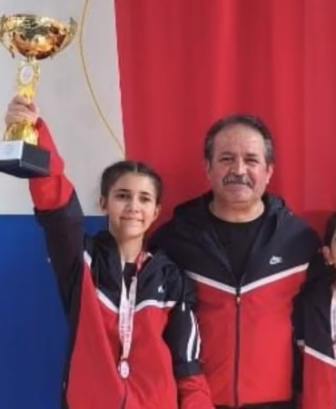 Isparta Masa Tenisinde Yalvaçlı Kızlar Namağlup Şampiyon