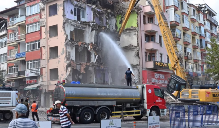 Isparta Merkezdeki Eski Karakol Alanında Sanat Galerisi İnşaatı Başladı