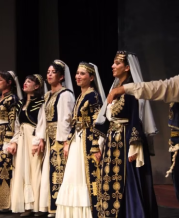 Isparta SDÜ'de Sanat Şöleni: Nefes Müzikli Oyunu Sahnelendi