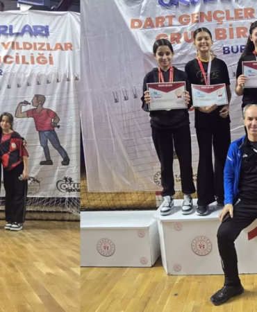 Isparta Yurt-Bir Ortaokulu Kız Dart Takımı Bölge Şampiyonu