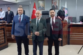 Isparta'da AK Parti'ye Geçen Meclis Üyeleri İlk Toplantısına Katıldı